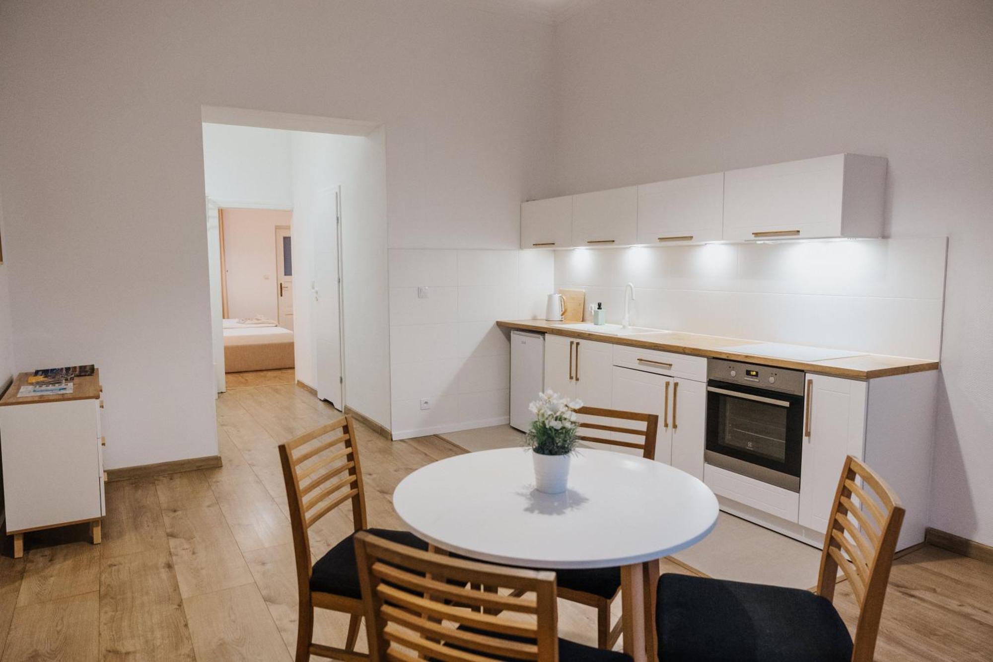 קרקוב Atticus Apartments מראה חיצוני תמונה