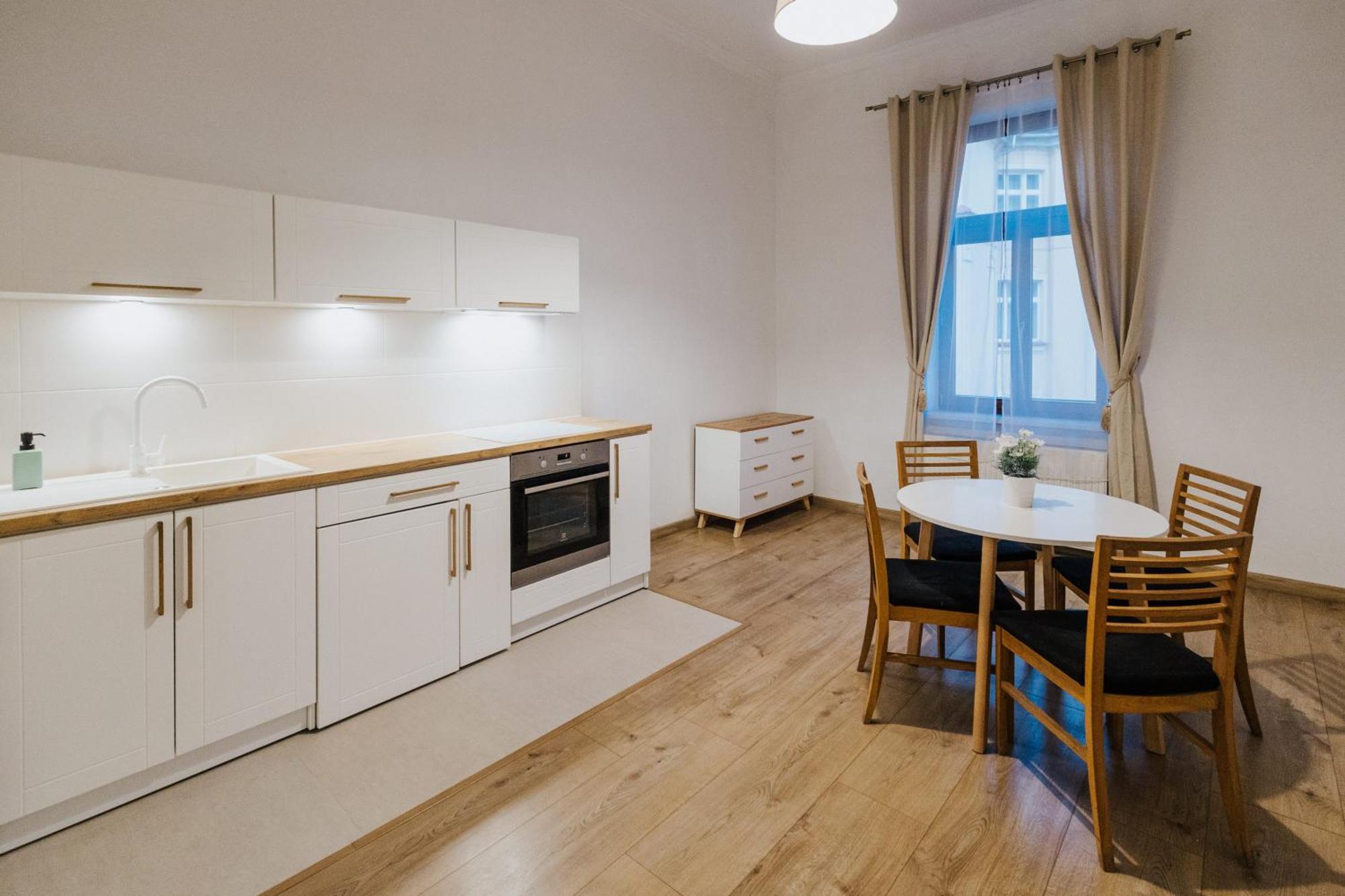 קרקוב Atticus Apartments מראה חיצוני תמונה