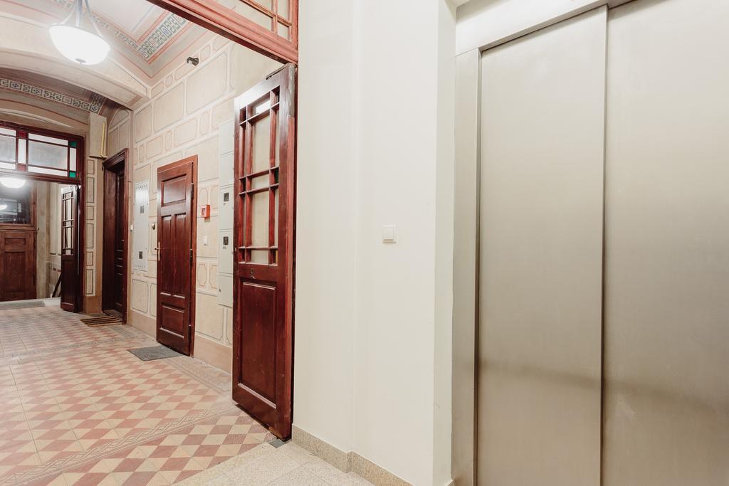 קרקוב Atticus Apartments מראה חיצוני תמונה