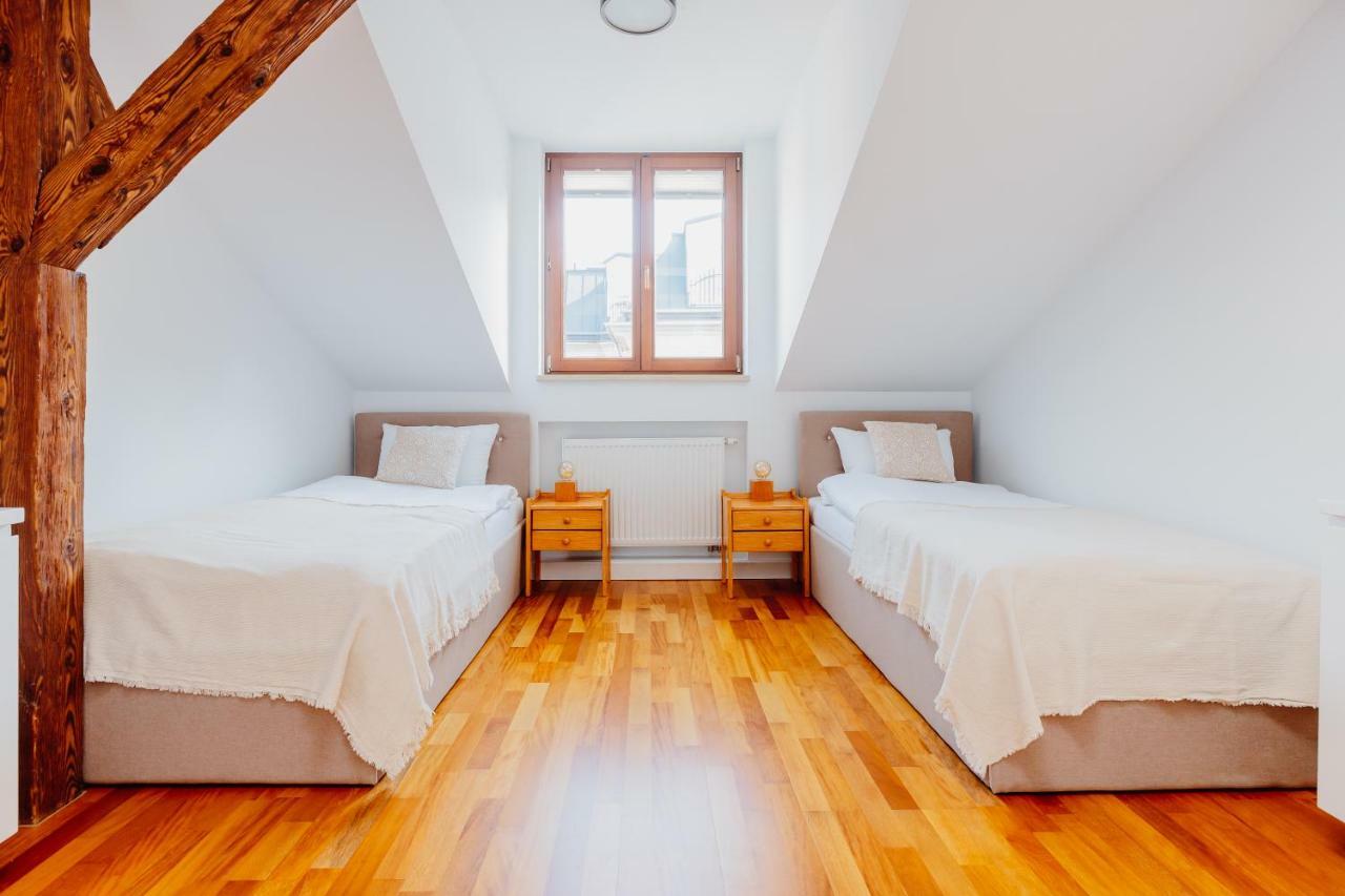 קרקוב Atticus Apartments מראה חיצוני תמונה