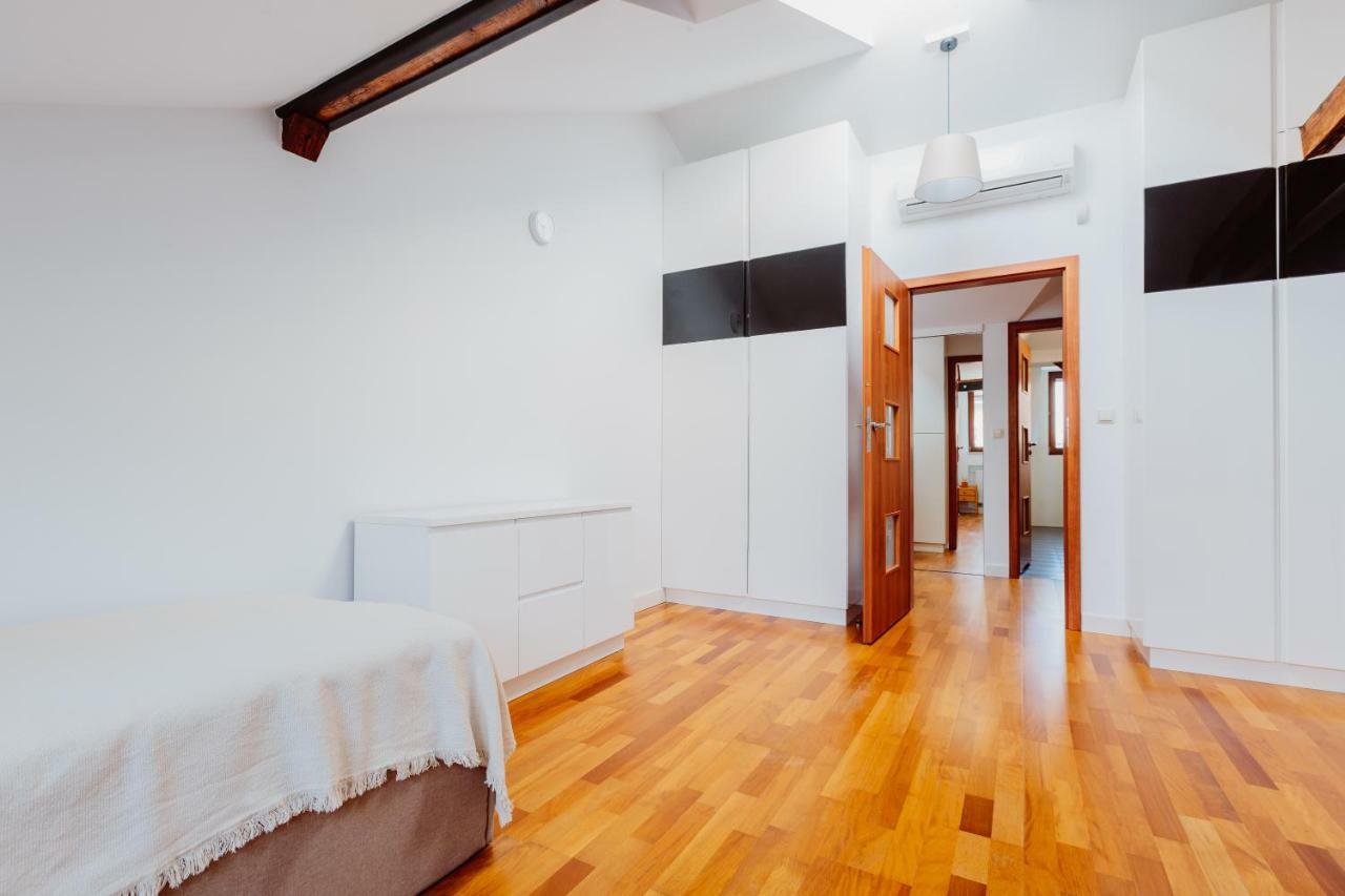 קרקוב Atticus Apartments מראה חיצוני תמונה