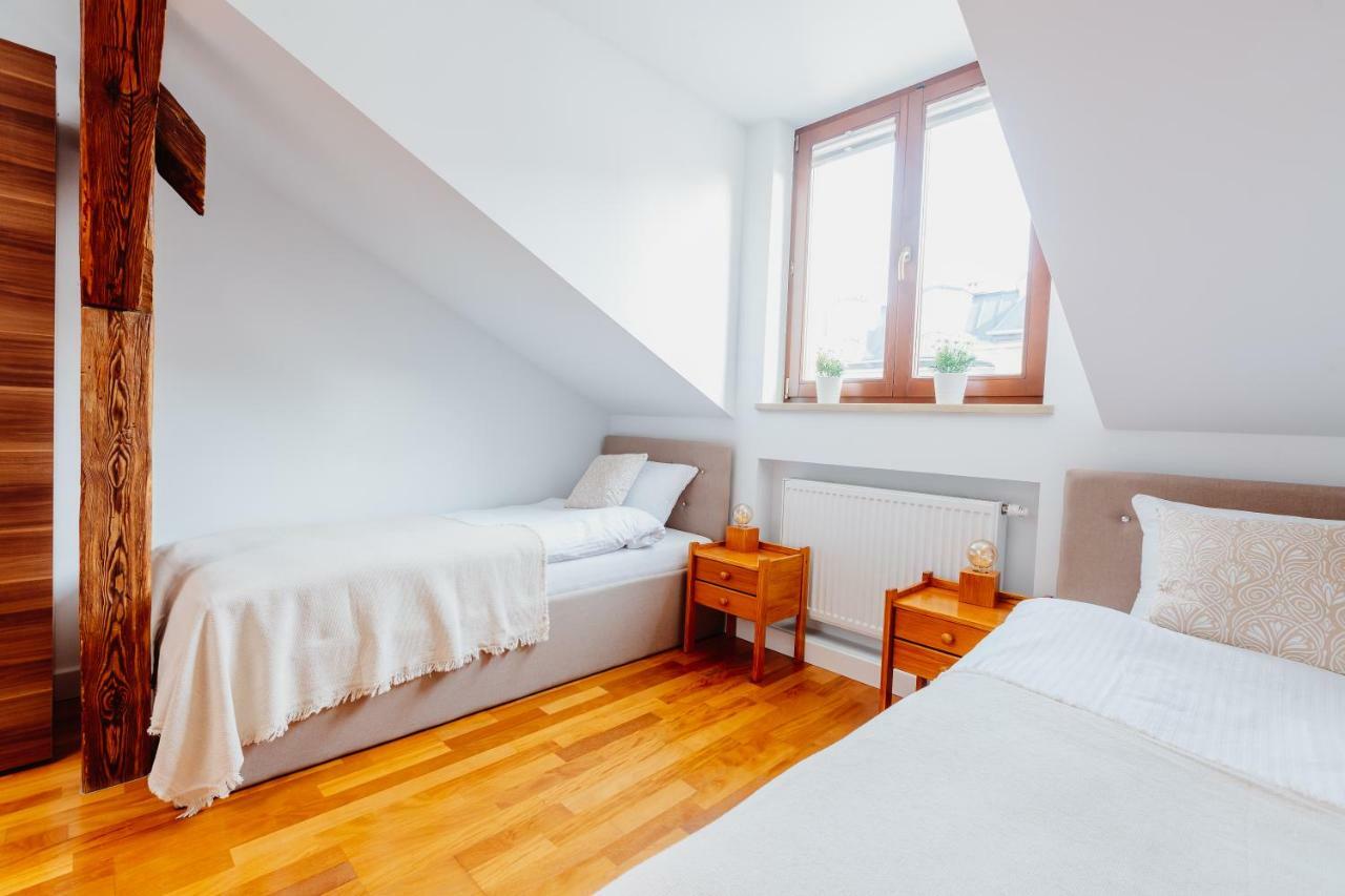קרקוב Atticus Apartments מראה חיצוני תמונה